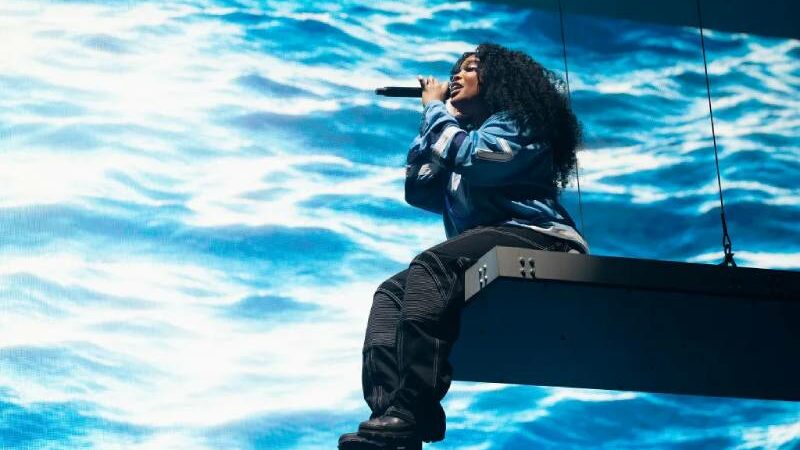 SZA Announces New Song Coming Before the Year Ends