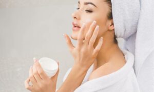 Dry Skin in Winter? Top 5 Moisturisers for Deep Hydration During Winter Months