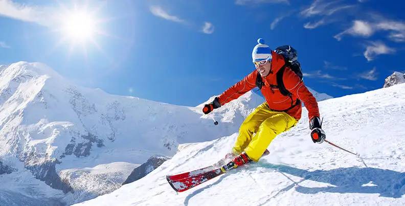 Why Skiing and Snowboarding Are the Perfect Winter Workouts